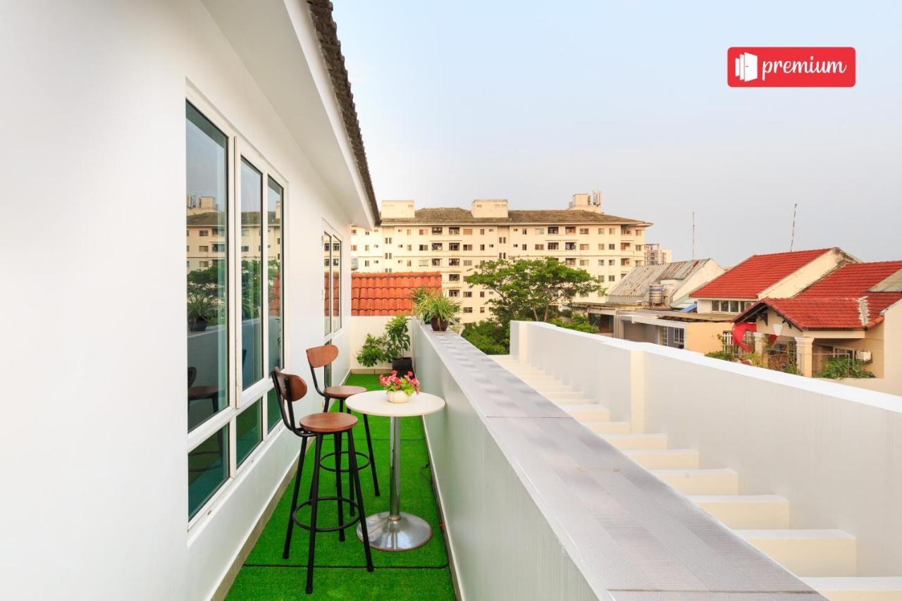 Reddoorz Ura Hotel Hung Phuoc 4 Хошимин Екстериор снимка